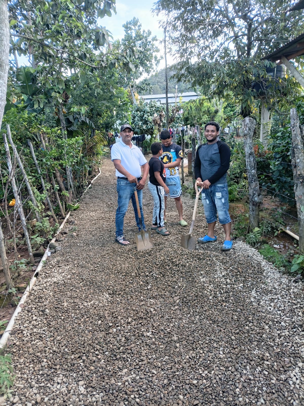 SEGUIMOS AVANZANDO CON EL ACONDICIONAMIENTO DE CAMINOS VECINALES